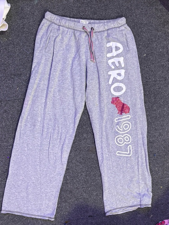 AERO Pants - AERO 1987 Gray Lounge Pants with Pink Glitter Dog